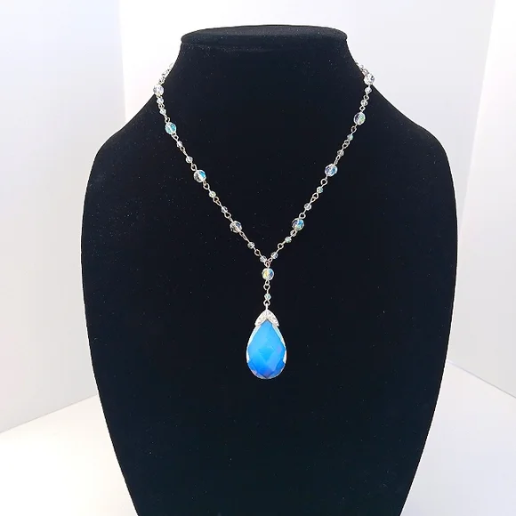 Avon vtg Necklace Opalescent blue white silvertone vintage adjustable - Picture 2 of 13